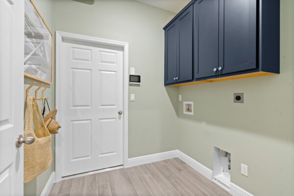 Holiday Builders Sanibel sales center in Spirit of Sebastian.