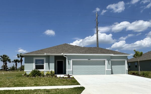 A move in ready home in the Lakes of St Sebastian